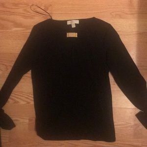 Michael kors top never worn